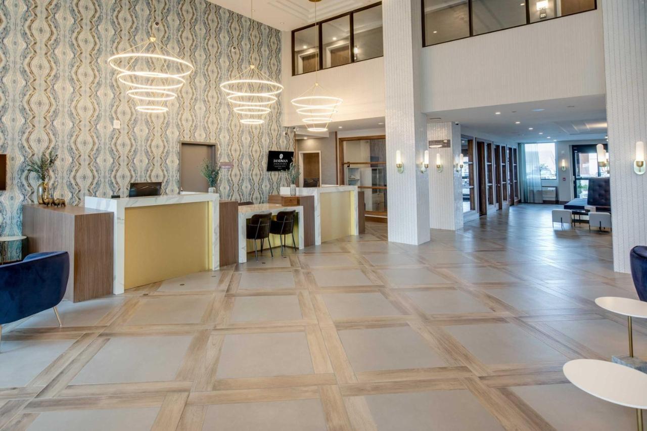 Sandman Signature Saskatoon South Hotel Exterior photo